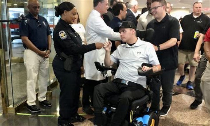 
Who is Nickolas Wilt? Louisville police officer shot, critically injured by Connor Sturgeon 