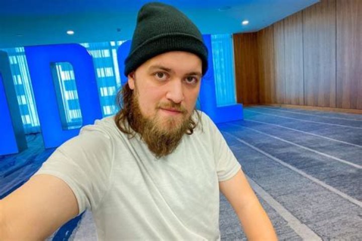 Who Is Oliver Steele From “American Idol” Season 21?