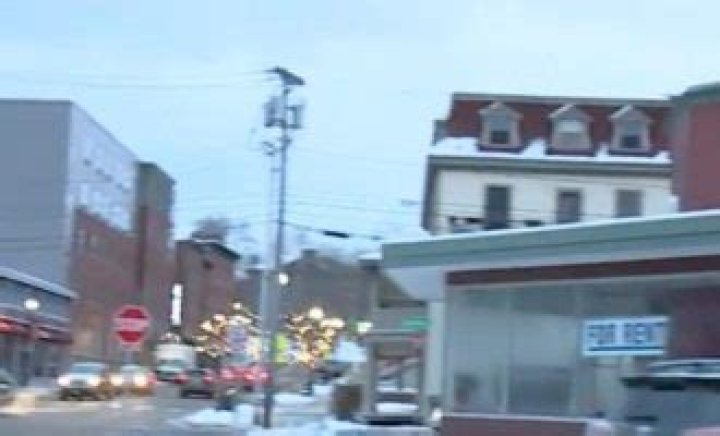 
Who is Quinton Lockett-Simmonds? Shooting in St. Albans leaves man critically injured, suspect at large 