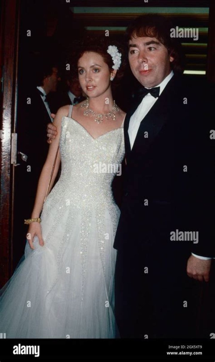 Who Is Sarah Brightman Married To Now? Husband 2022 – Why Can’t She Have Children?