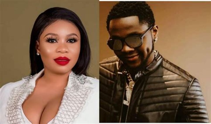 
Wumi Toriola And Colleagues Twerk For Kizz Daniel’s Cough Challenge 
