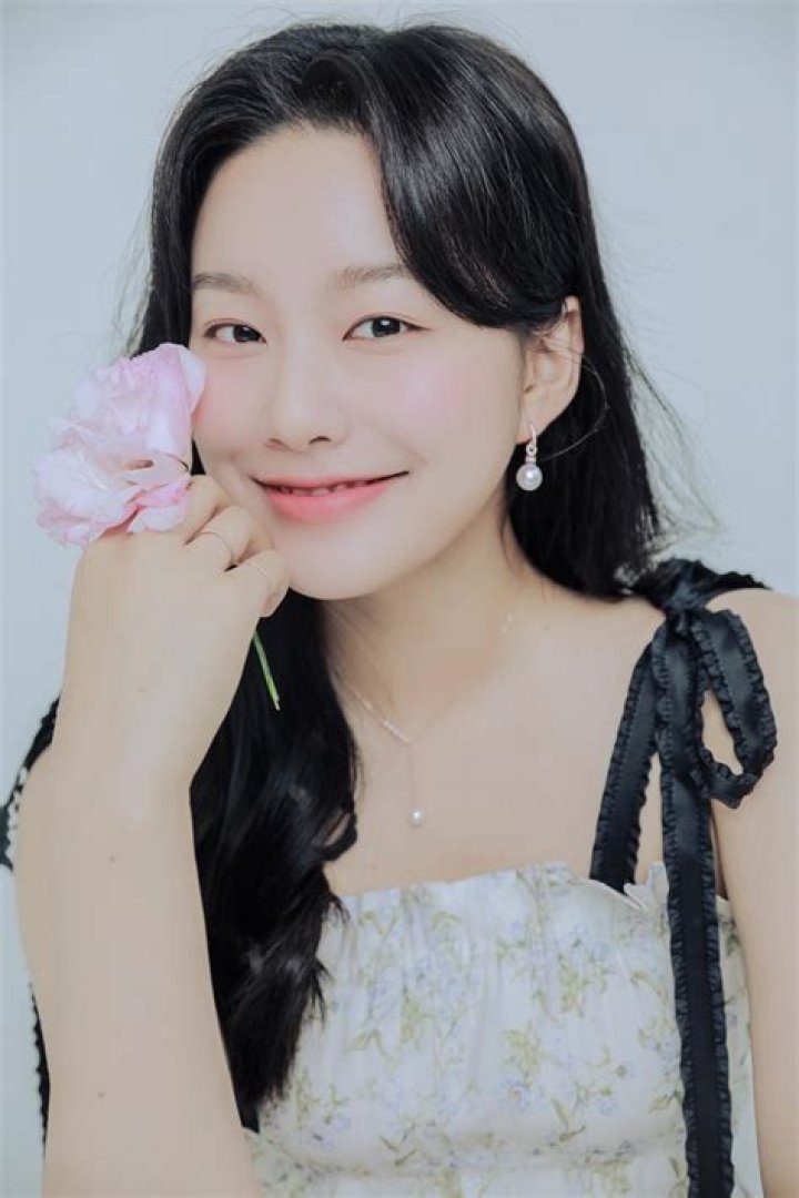 Youna Kim Height, Weight, Net Worth, Age, Birthday, Wikipedia, Who, Nationality, Biography