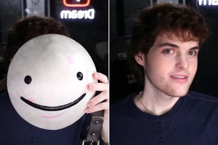 
YouTube and ‘Minecraft’ Star ‘Dream’ Reveals His Face to 30 Million Fans for the First Time 