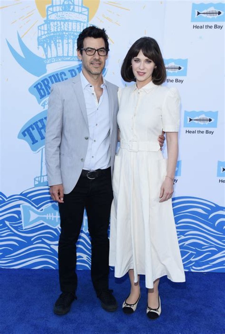 
Zooey Deschanel’s husband, Jacob Pechenik Wiki Bio, net worth, kids 